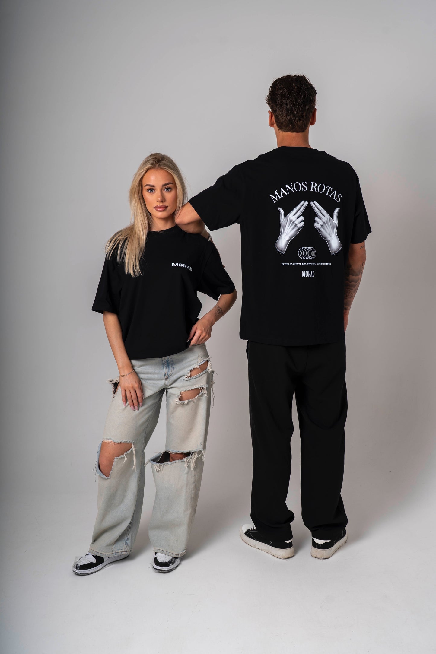 T- shirt Manos Rotas