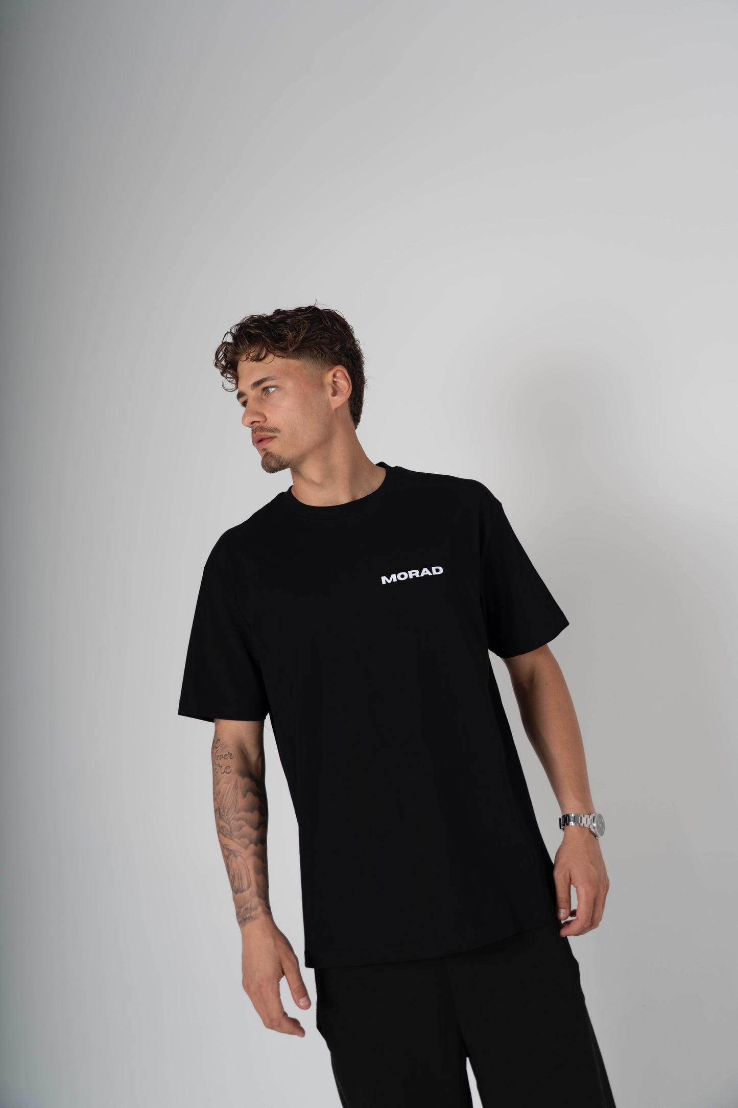T- shirt Manos Rotas
